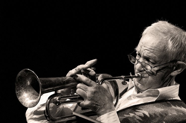 ХVII міжнародний джазовий фестиваль «Jazz Bez» у Рівному ХVII міжнародний джазовий фестиваль «Jazz Bez» у Рівному